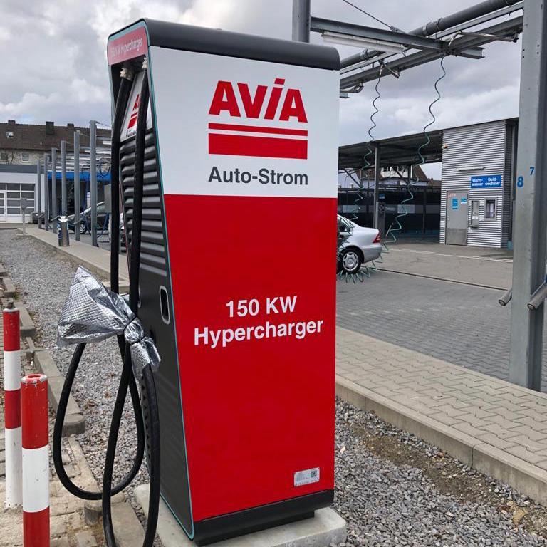 Inbetriebnahme des ersten Hyperchargers
